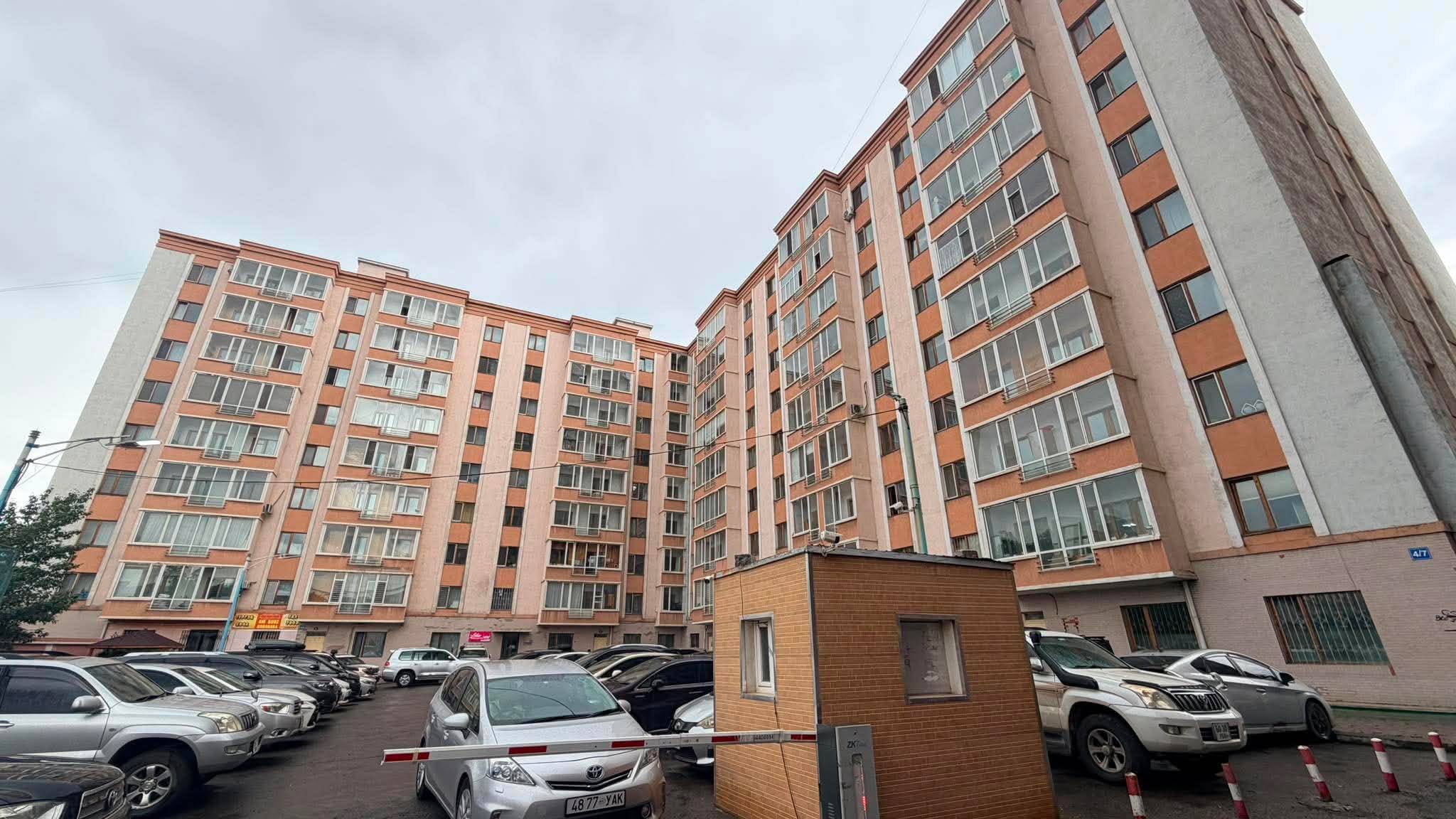 Хийморь хотхон — 3 өрөө, 64 м², 9-р давхар, Сүхбаатар, 1-р хороо, 2005 он, зарна